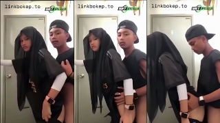 Bokep Smp Ocil Sange Ngentot Di WC Mol