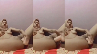 Bokep Bocil Smp Desahan Abg Jilbab Colmek Pake Dildo