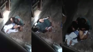 Bokep Intip ABG SMA Mesum di Rumah Kosong