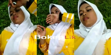 Bokep SMP Bocil Jilbab Viral Abg Cantik Mesum Di Semak Semak